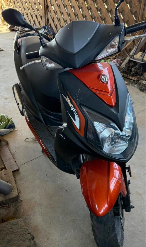 Sym Jet 4 (klasse B) 4takt, Fietsen en Brommers, Scooters | SYM, Zo goed als nieuw, Ophalen