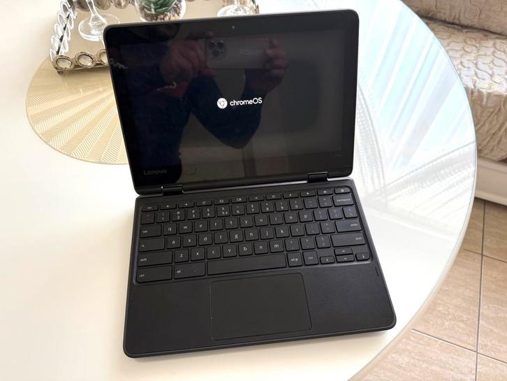 Lenovo 300e Chromebook 81H0 + tas, Computers en Software, Chromebooks, Gebruikt, Touchscreen, Ophalen