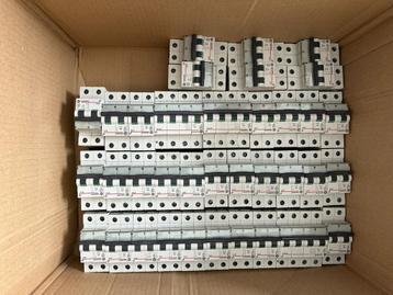 Vynckier elfa plus automaten 3kA (huishoudelijk) beschikbaar voor biedingen