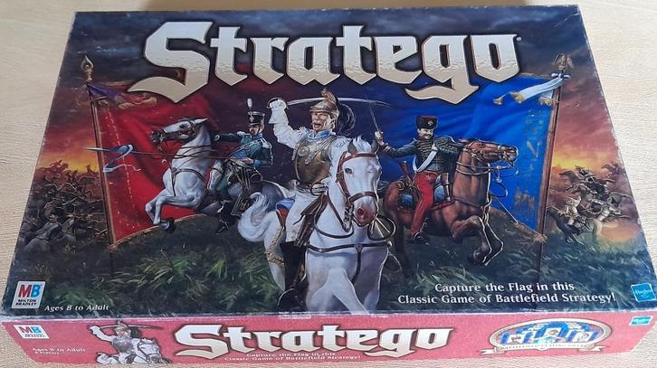 STRATEGO, Hobby en Vrije tijd, Gezelschapsspellen | Bordspellen, Zo goed als nieuw, Een of twee spelers, Ophalen of Verzenden