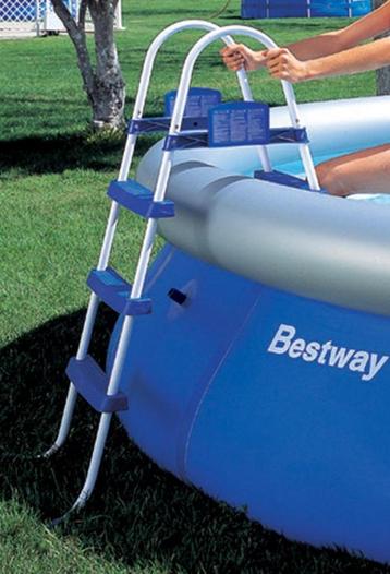Trapladder Bestway - 2x3 treden - zwembad tot 91cm hoog, Enlèvement, Utilisé, Échelle