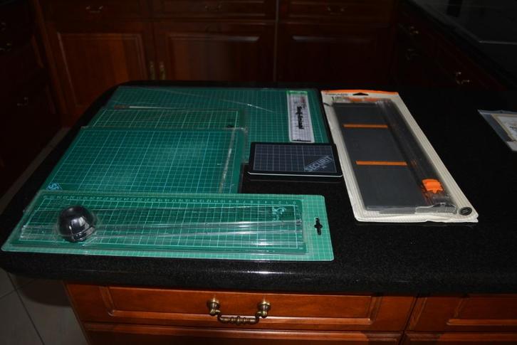 Hobby: materiaal en afbeeldingen om 3D kaarten te maken, Hobby & Loisirs créatifs, Hobby & Loisirs Autre, Comme neuf, Enlèvement ou Envoi