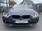 BMW 318i 1.5i automaat // 12m garantie, Bluetooth, Bedrijf, 3 cilinders, Zilver of Grijs