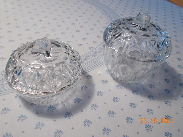 Set van 2 Vintage glazen potjes (Reims), Maison & Meubles, Cuisine | Vaisselle, Comme neuf, Verre ou Verres, Verre, Enlèvement