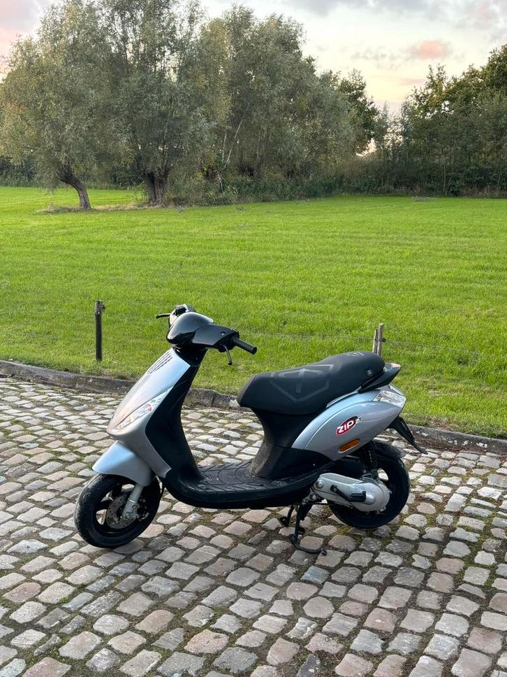 Piaggio zip2000 2t, Fietsen en Brommers, Scooters | Piaggio, Zo goed als nieuw, Zip, Ophalen of Verzenden