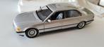 PAULS MODEL ART DIE CAST 1/24 SCALE 1994 BMW SERIES 7 750il, Hobby en Vrije tijd, Ophalen of Verzenden