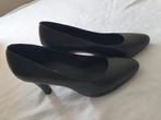 Zwarte pumps met hak., Enlèvement ou Envoi, Comme neuf