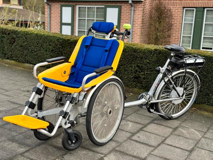 Huka Duet rolstoelfiets Elektrische Rolstoelfiets topstaat, Diversen, Rolstoelen, Zo goed als nieuw, Elektrische rolstoel, Inklapbaar