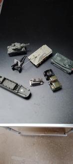 Lot militaire ., Enlèvement ou Envoi