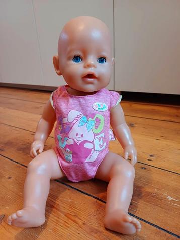 Baby Born Interactieve Pop

43 cm beschikbaar voor biedingen