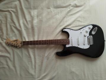 Squier by Fender Stratocaster beschikbaar voor biedingen