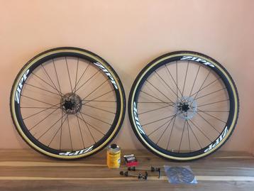 Zipp 30 course tube