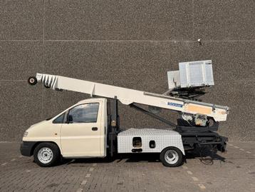 Hyundai H200 Bocker HL30/1-7LH (bj 2006) beschikbaar voor biedingen