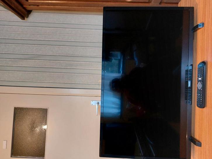 Philips smart-tv als nieuw, Doe-het-zelf en Bouw, Zonnepanelen en Toebehoren, Zo goed als nieuw, Ophalen