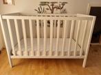 Babybedje met lattenbodem, matras en bedbumper, Ophalen, Gebruikt, Ledikant