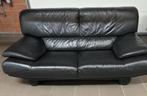 Zwart lederen zitbank tweezit, moderne stijl, Huis en Inrichting, Zetels | Zetels, Ophalen, Gebruikt, 150 tot 200 cm, Tweepersoons