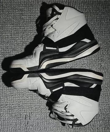 3 Paar sneakers - 2 x Ewing - 1 x Nike maat 46 beschikbaar voor biedingen