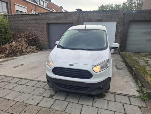 Ford transit courier EURO6, Auto's, Ford, Particulier, Tourneo Courier, ABS, Achteruitrijcamera, Airbags, Airconditioning, Bluetooth
