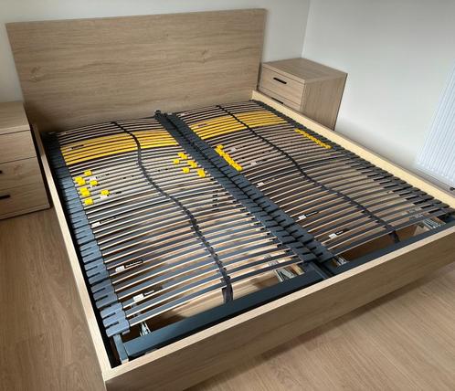 Bedkader 180x200 + 2x verstelbare bedbodem -- in superstaat, Huis en Inrichting, Slaapkamer | Bedden, Zo goed als nieuw, Tweepersoons
