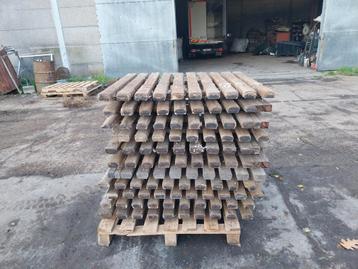 Azobe roosters beschikbaar voor biedingen