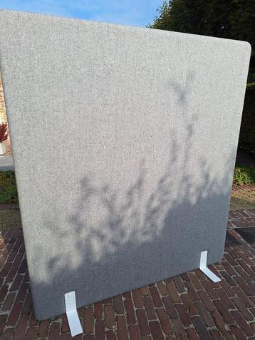 Tussenwand beschikbaar voor biedingen