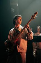 Musicien pro propose cours de basse et guitare, Services & Professionnels, Cours de musique & Cours de chant