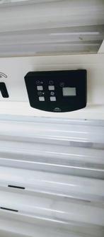 zonnebank met veel reserve lampen gezicht bruiner, Elektronische apparatuur, Zonnebanken en Gezichtsbruiners, Ophalen, Zo goed als nieuw