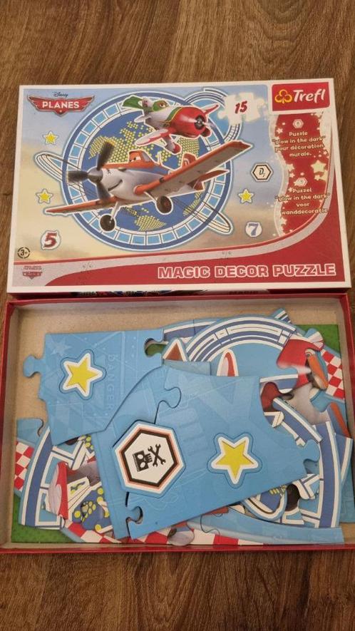 Diverse puzzels: glow-on-the dark Planes / Dino's, Enfants & Bébés, Jouets | Puzzles pour enfants, Comme neuf, 2 à 4 ans, 10 à 50 pièces