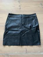Rok zwart Vero Moda nepleder maat M, Kleding | Dames, Maat 38/40 (M), Vero Moda, Zwart, Ophalen of Verzenden
