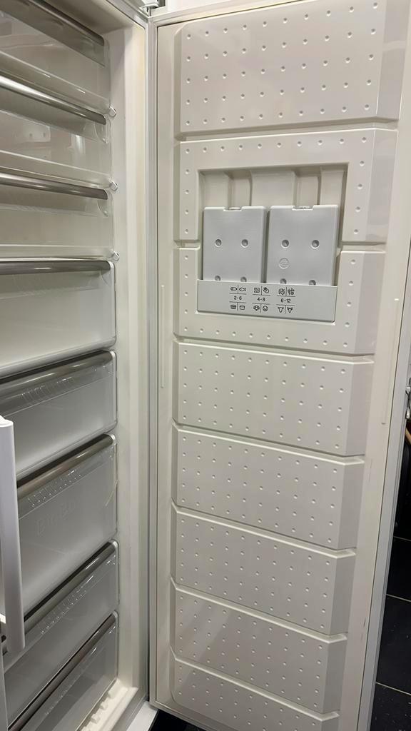 Siemens 5* diepvries kast, Elektronische apparatuur, Vriezers en Diepvrieskisten, Gebruikt, Vrijstaand, Vrieskast, 160 cm of meer