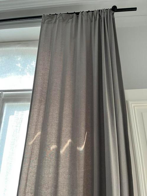 GORDIJNEN LICHTGRIJS PAAR HERRINGBONE 300 x 145 CM, Huis en Inrichting, Stoffering | Gordijnen en Lamellen, Zo goed als nieuw