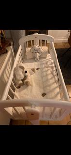 Wit prachtig wiegje, Kinderen en Baby's, Ophalen, Zo goed als nieuw, Wieg