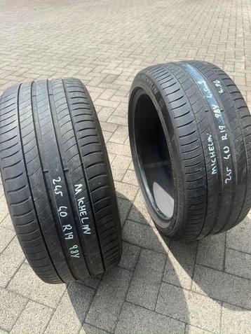 245 40 R19 98Y MICHELIN +/-5mm STUK PRIJS : 60€ beschikbaar voor biedingen