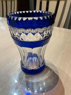 Vieux vase, Enlèvement