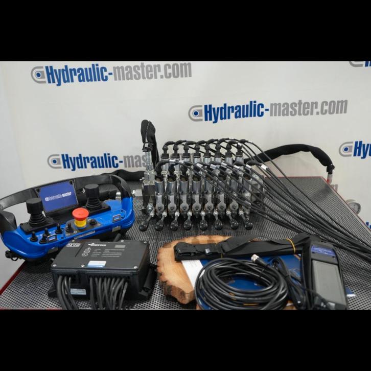 Grue forestière KESLA FTG/ Support de grue, Bricolage & Construction, Treuils et Palans, Envoi