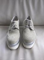 Chaussures à lacets gris clair à semelle compensée taille 38, Comme neuf, Enlèvement ou Envoi, Gris, Long Time