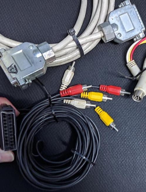 Speciale kabels X ? midi/computer, Doe-het-zelf en Bouw, Elektriciteit en Kabels, Zo goed als nieuw, Overige typen, Ophalen of Verzenden