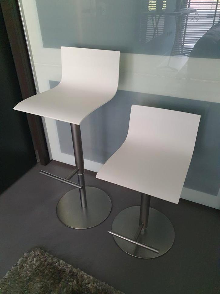 ***2x Lapalma Thin design barkrukken (white plywood)***, Huis en Inrichting, Barkrukken, Zo goed als nieuw, 60 tot 90 cm, Hout