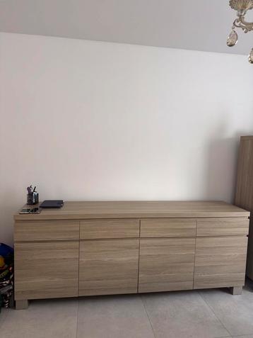Dressoir te koop beschikbaar voor biedingen