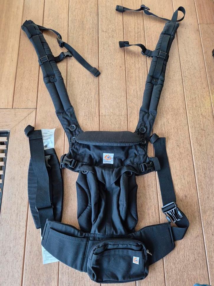 Ergobaby omni 360 draagzak zwart, Kinderen en Baby's, Babydragers en Draagdoeken, Zo goed als nieuw, Draagzak, Ophalen