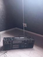 Ancienne radio fonctionnelle avec antenne et cassettes, TV, Hi-fi & Vidéo, Comme neuf, Enlèvement ou Envoi, Radio