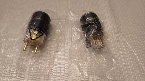 Powercord stekkerset verguld C13 naar Euro aansluiting nieuw, Audio, Tv en Foto, Audiokabels en Televisiekabels, Nieuw, Overige kabels