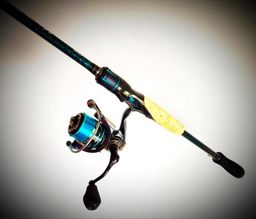hengelset van 228 cm - 8/20gr + haspel 1500 + 18/100 nylon, Watersport en Boten, Hengelsport | Zeevissen, Nieuw, Complete set