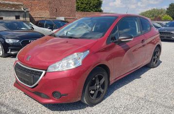 🆕EXPORT•PEUGEOT 208 (3 P)_1.2 i (81CH)_11/2013💢EUR.5_A/C💢 beschikbaar voor biedingen