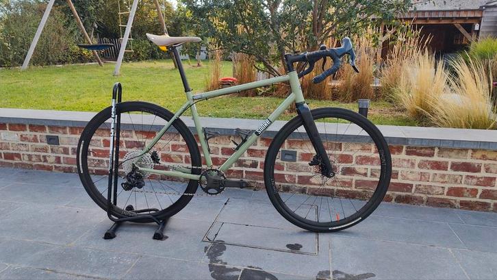 Over Versatile L, Gravel steel, Fietsen en Brommers, Fietsen | Heren | Sportfietsen en Toerfietsen, Gebruikt, Overige merken, 10 tot 15 versnellingen