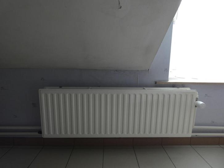 Lot van verschillende radiatoren, Doe-het-zelf en Bouw, Verwarming en Radiatoren, Gebruikt, Radiator, Ophalen