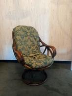 Manille daiende zetel in rotan uit de jaren 60-70, Ophalen