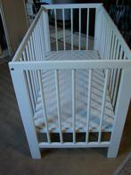 wit houten kinderbedje, Kinderen en Baby's, Ophalen, Gebruikt