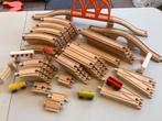 Assortiment houten treinsporen met accessoires, Enlèvement, Comme neuf