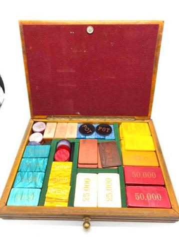 Vintage Poker Chips Luxe Set Maserati  beschikbaar voor biedingen